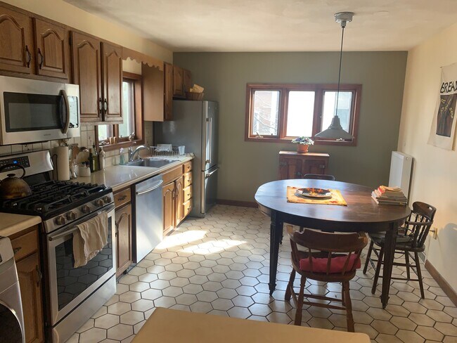 8 Franklin St unit 2, Somerville, MA 02145 - photo 5