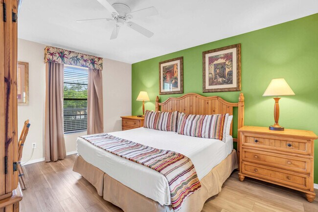 600 Neapolitan Way unit FL2-ID1073529P, Naples, FL 34103 - photo 3