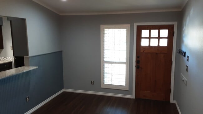 3641 Bryce Ave unit 3, Fort Worth, TX 76107 - photo 3