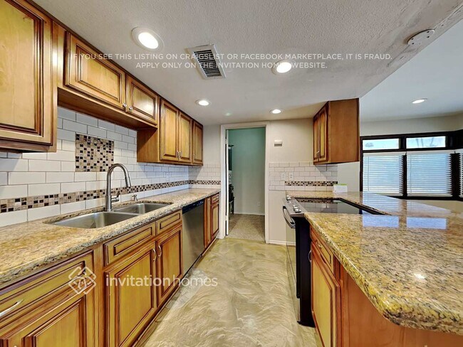 3143 W Sahuaro Dr, Phoenix, AZ 85029 - photo 7