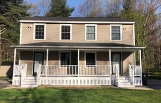 20 Bow St Unit Duplex, Kennebunk, ME 04043
