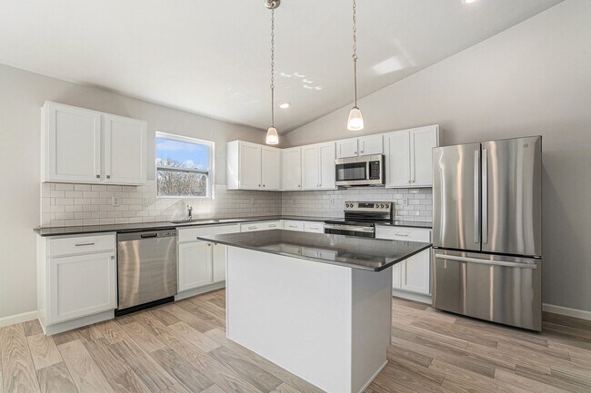 0 W Pointe Blvd unit 37384014, Chain-O-lakes, IN 46628 - photo 3