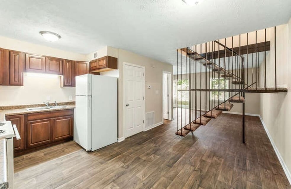 Oxford Village Townhomes, Oxford, GA 30054 - photo 1