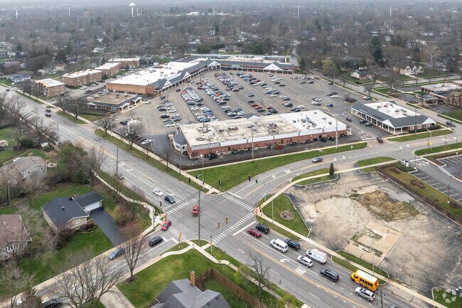 East Naperville residents can find loads of retail along Washington Street.