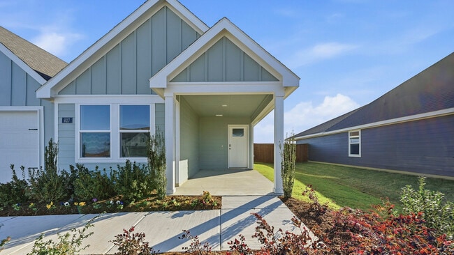 827 Tiger Lily Way, Pilot Point, TX 76258 - photo 3