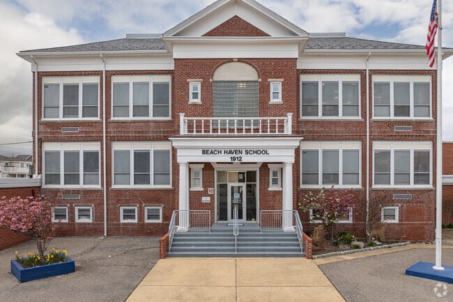 Beach Haven School empowers all students to achieve their highest potential.