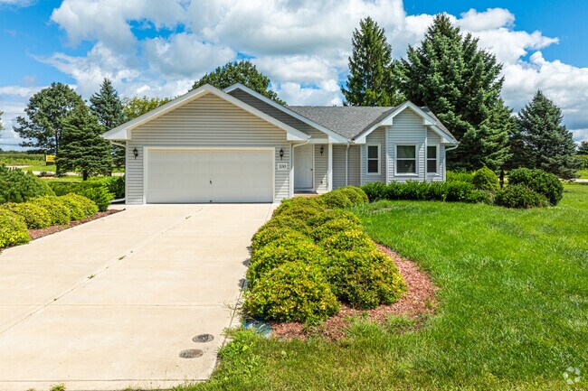 Candlewick Lake offers ranch-style homes with single-level layouts and spacious yards.