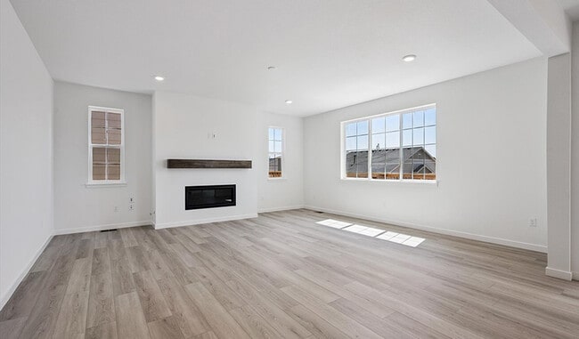 25040 E 42nd Ave, Aurora, CO 80019 - photo 4