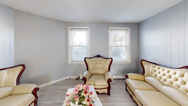 8 3rd St unit 10, Norwich, CT 06360 - photo 3