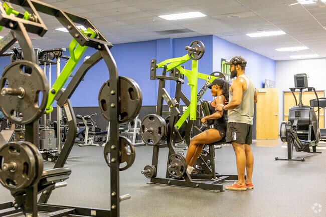 MUV Fitness near Springdale has a supportive staff to help meet you your fitness goals.