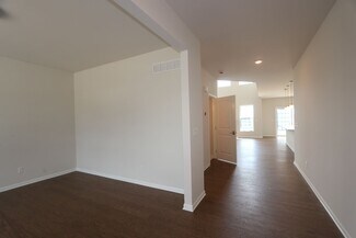 2765 Silo Dr, Saline, MI 48176