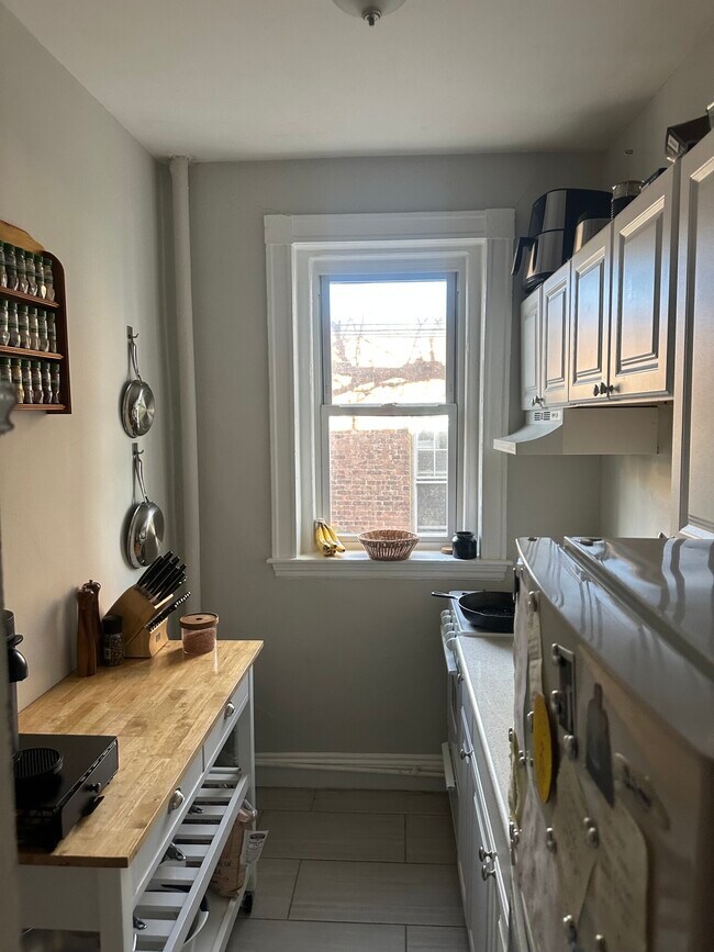 63-69 Park Dr unit 3, Boston, MA 02215 - photo 2