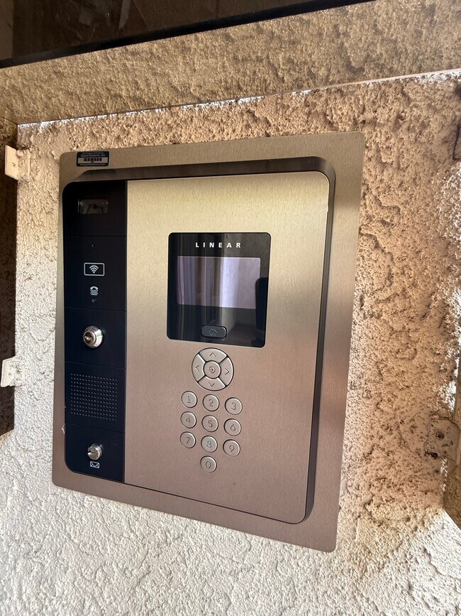 8601 Falmouth Ave unit Falmouth, Playa Del Rey, CA 90293 - photo 2