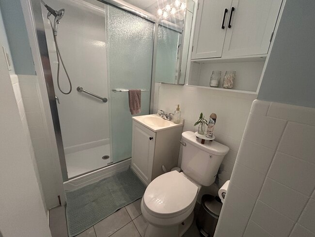 8 Pine Rd, Falmouth, ME 04105 - photo 2