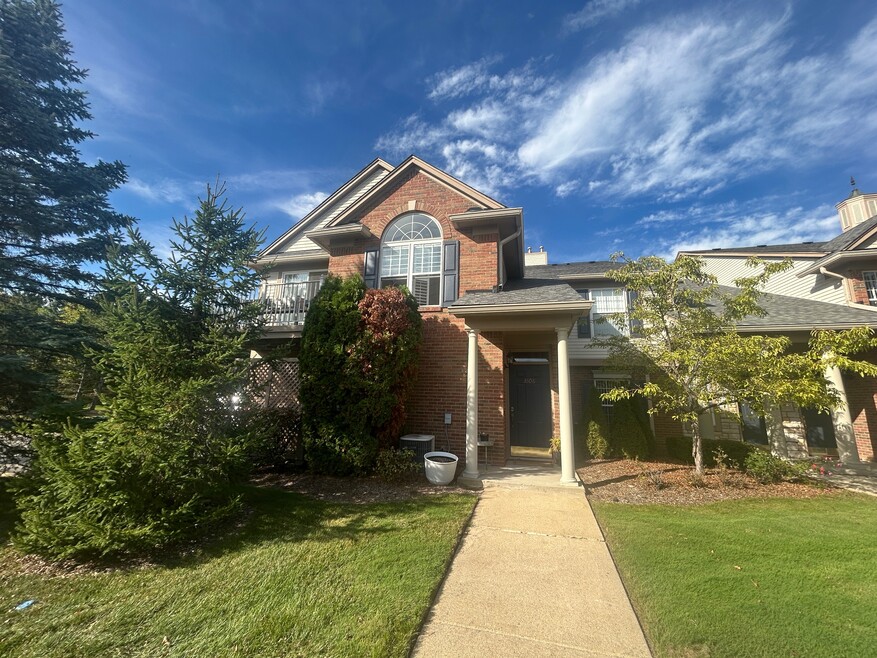 3608 Oakmonte Blvd, Rochester, MI 48306 - photo 1