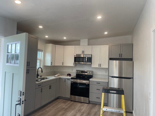 1077 Connecticut St unit 2, Imperial Beach, CA 91932 - photo 3