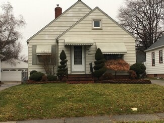 6514 Brownfield Dr, Parma, OH 44129