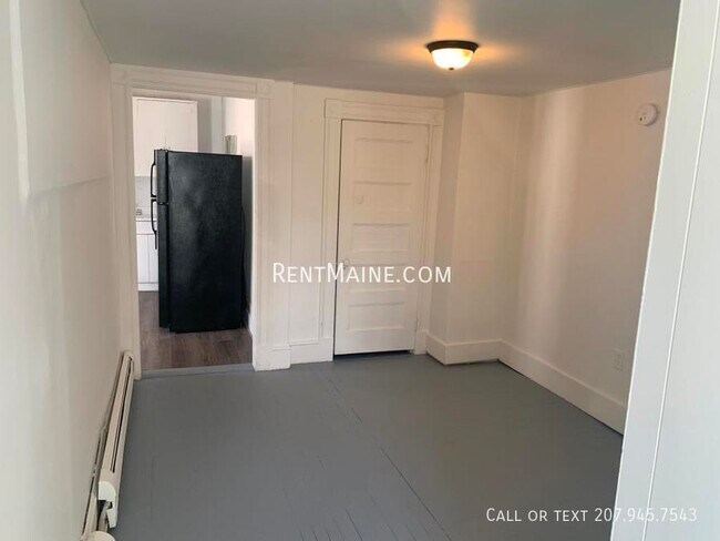 97 Center St unit 1, Bangor, ME 04401 - photo 5