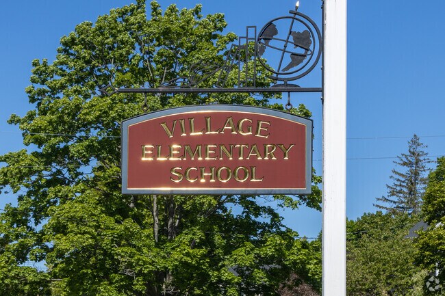 Village Elementary School is an above average, public school in York, Maine.