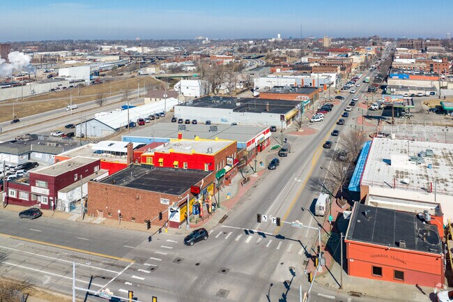 Brown Park offers many retail and dining options for locals and visitors to enjoy.