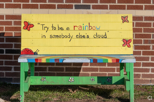 The Grandview Elementary School ranks in the middle of best public school in New Jersey.