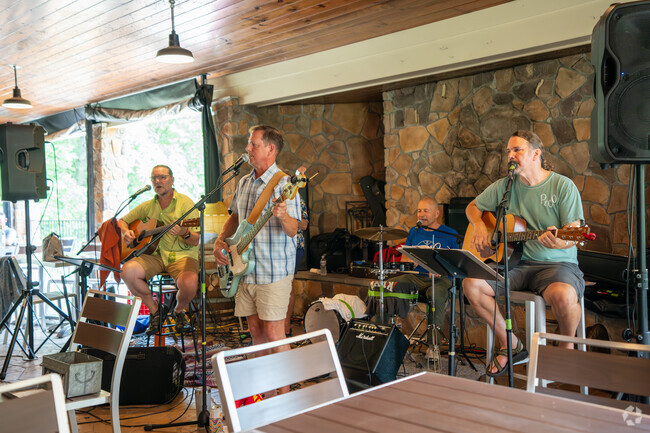 Enjoy live music at Paradise Springs near Signal Hill every Saturday.