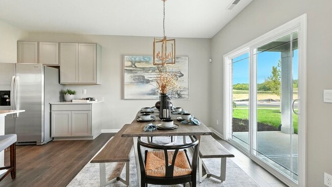 9150 Hemingway Dr, Indianapolis, IN 46239 - photo 5