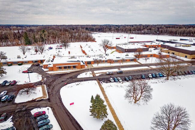 Red Creek Middle School has a student-teacher ratio of 10 to1.