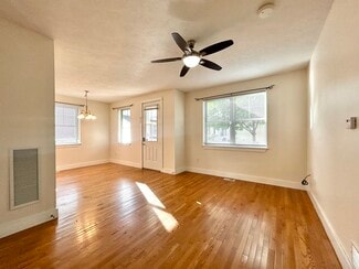 327 Freyling Place SE, Grand Rapids, MI 49506