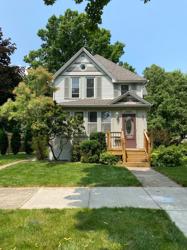 1508 N Broad St, Mankato, MN 56001