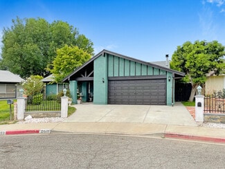 2611 Willow Ct, Simi Valley, CA 93063