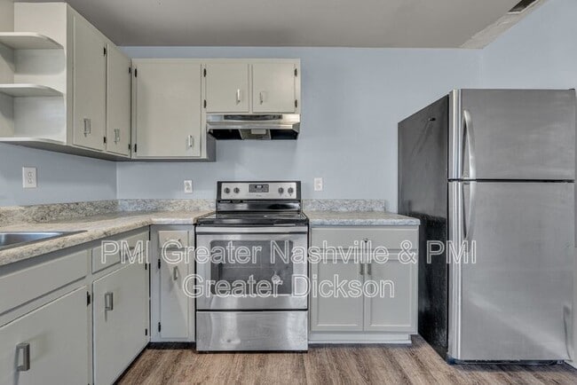 816 Greenland Dr unit 1, Murfreesboro, TN 37130 - photo 2