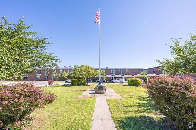 Warwick Veterans Middle School is committed to developing confident, capable students in Conimicut-Shawomet.