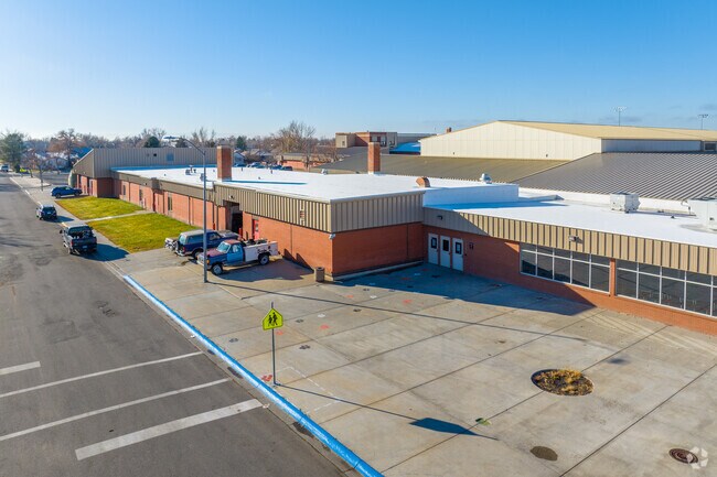 Hardin Middle School supports academic growth and leadership in early adolescent students.