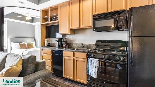 335 W 9th St unit 903.1403837, Indianapolis, IN 46202 - photo 3