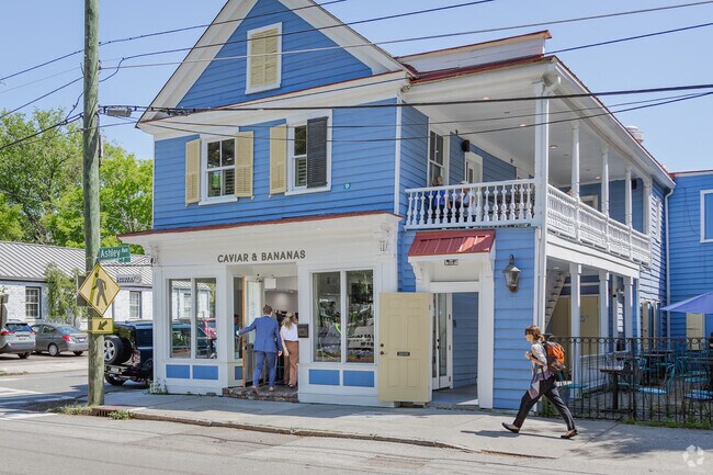 Caviar & Bananas is a specialty cafe in the heart of Radcliffeborough with a great cuisine.