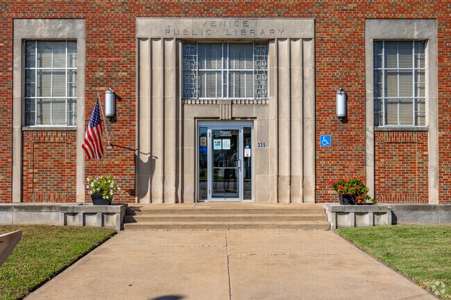 Locals appreciate the quiet and welcoming atmosphere of the Venice Public Library.