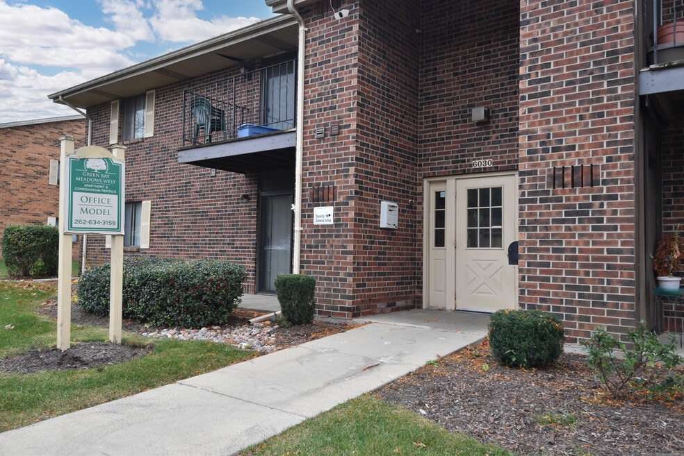 5834 Margery Dr unit 107, Mount Pleasant, WI 53406 - photo 1