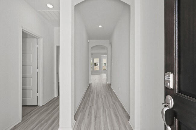 2820 Bergamot Dr, New Braunfels, TX 78130 - photo 7