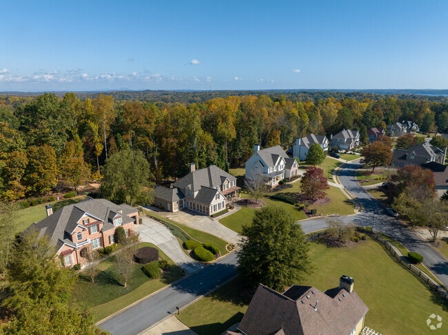 Many different styles of modern builds