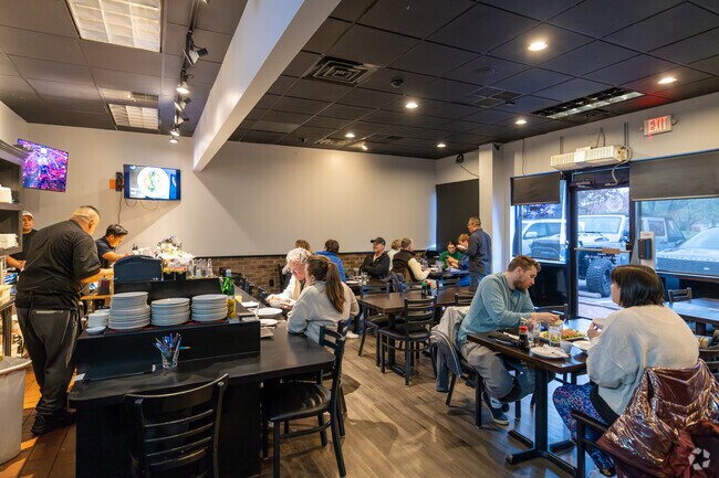 Tokyo restaurant in Thornhill has an intimate setting for your dining experience.
