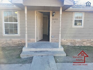 1602 NW Lindy Ave Unit 2, Lawton, OK 73507
