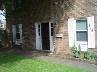 614 Redkirk Ln, Virginia Beach, VA 23462