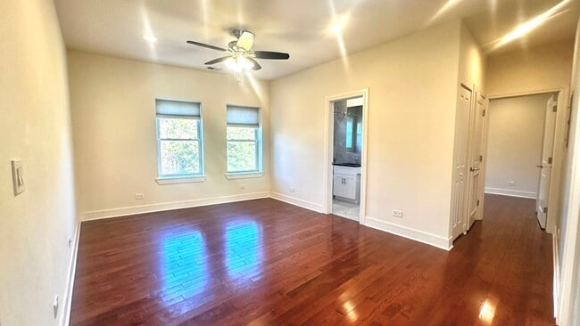 1145 W Lunt Ave unit 1157-3, Chicago, IL 60626 - photo 3