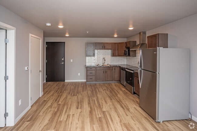 1BR, 1BA - 586SF - Kitchen