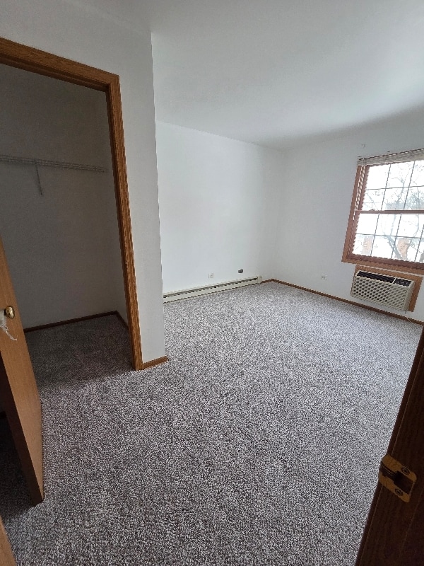 531 Leah Ln unit 2A, Woodstock, IL 60098 - photo 3