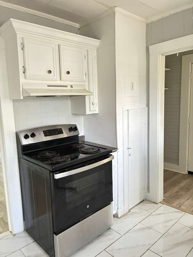 3871 Northview Dr, Jackson, MS 39206