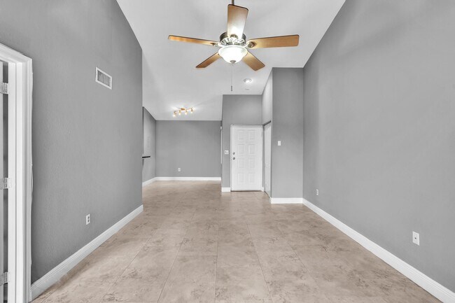 2881 N Oakland Forest Dr unit 110, Oakland Park, FL 33309 - photo 4