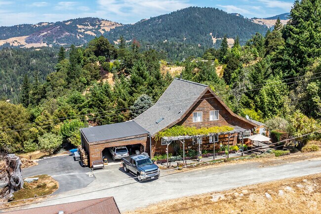 Further up the mountain, in Benbow, you will find more custom upscale homes.