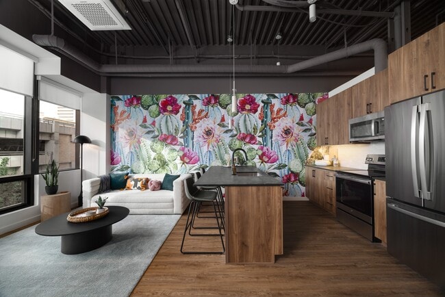 Alloy Midtown, Phoenix, AZ 85012 - photo 2